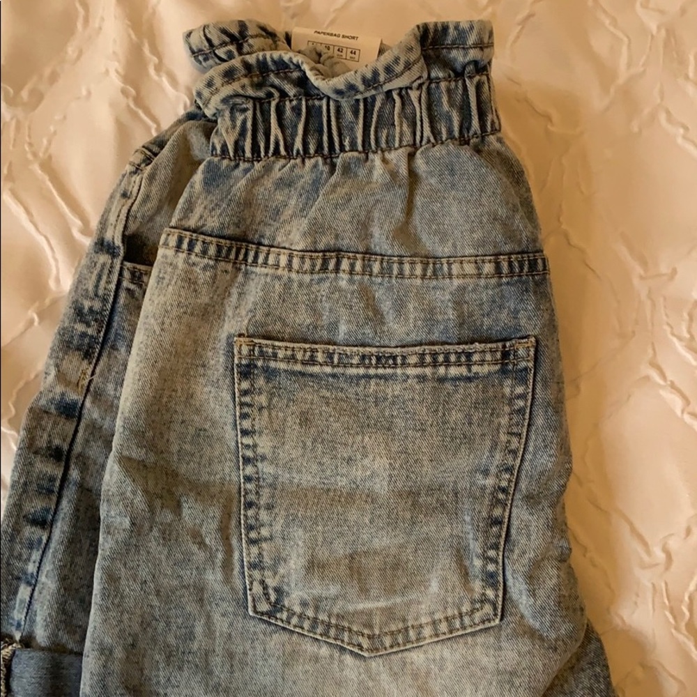 Cotton On paperbag shorts - Picture 2 of 3